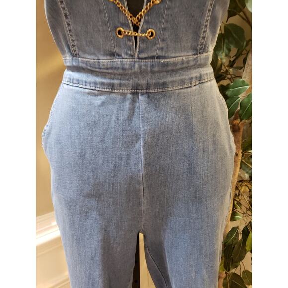 Fashion Nova Denim Jumpsuit Womens Medium Blue Plunging Neck Crisscross Front - Picture 14 of 16